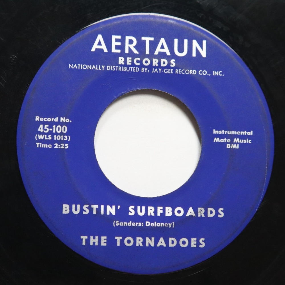 TORNADOES - BUSTIN' SURFBOARDS / BEYOND THE SURF - SURF ROCK 45